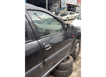 Dacia logan sağ ön kapı