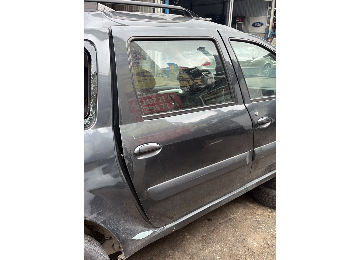 Dacia logan  station wagon sağ arka kapı
