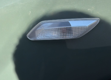 Dacia sandero sağ çamurluk  sinyali 2021-2025