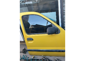 Kango 1 sağ ön kapı