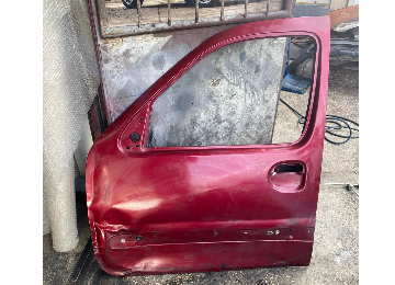Kangoo 2 sol ön kapı ufak hasarlı