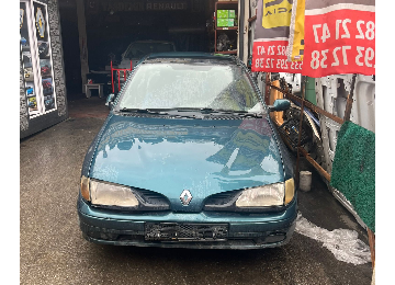 Megan 1 97-99 komple ön set çıkma orjınal
