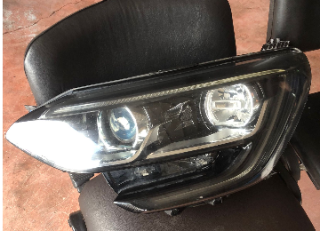 Megane 4 sol far çıkma orjinal