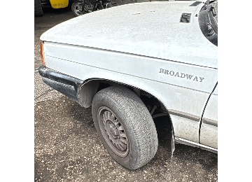 Renault broadway sol ön çamurluk