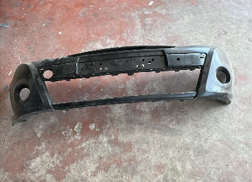 Renault Clio 3 2009 ön tampon