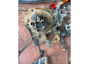 Renault kango gaz pedalı