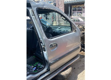 Renault Kango sağ ön kapı 2001 model