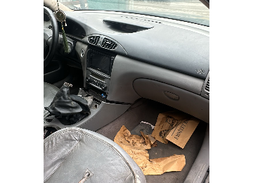 Renault Laguna 2 ön göğüs 2003-2008