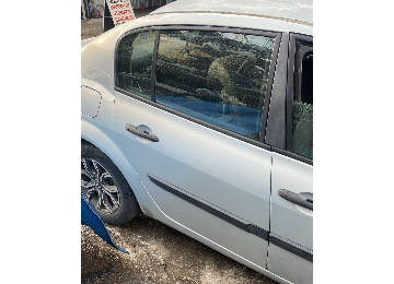 Renault Megan 2 hatasız sağ arka kapı