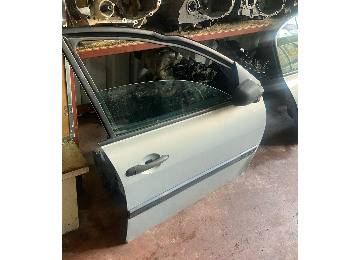 Renault Megan 2 sağ ön kapı hatasız ayarında