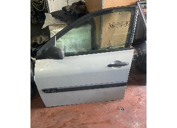 Renault megan 2 sol ön kapı hatasız
