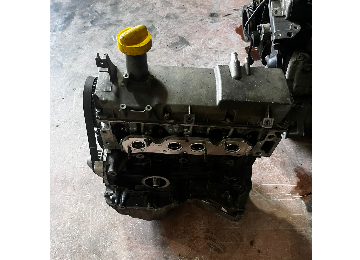 Symbol 1.4 8 valf komple motor